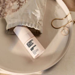 Spray Poudre Résultat Nat Authentic Beauty Concept 12g -Hair Store Fr Boutique spray poudre authentic beauty concept 24372.1693399641